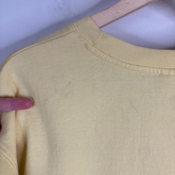 VTG Winnie The Pooh Crewneck Sweatshirt S Oversized Graphic Butter Yellow 90s - Picture 5 of 10